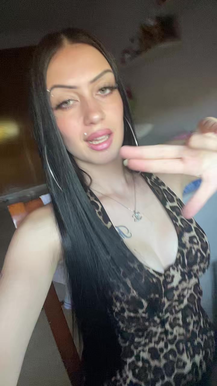@PrettyWhenuKryy