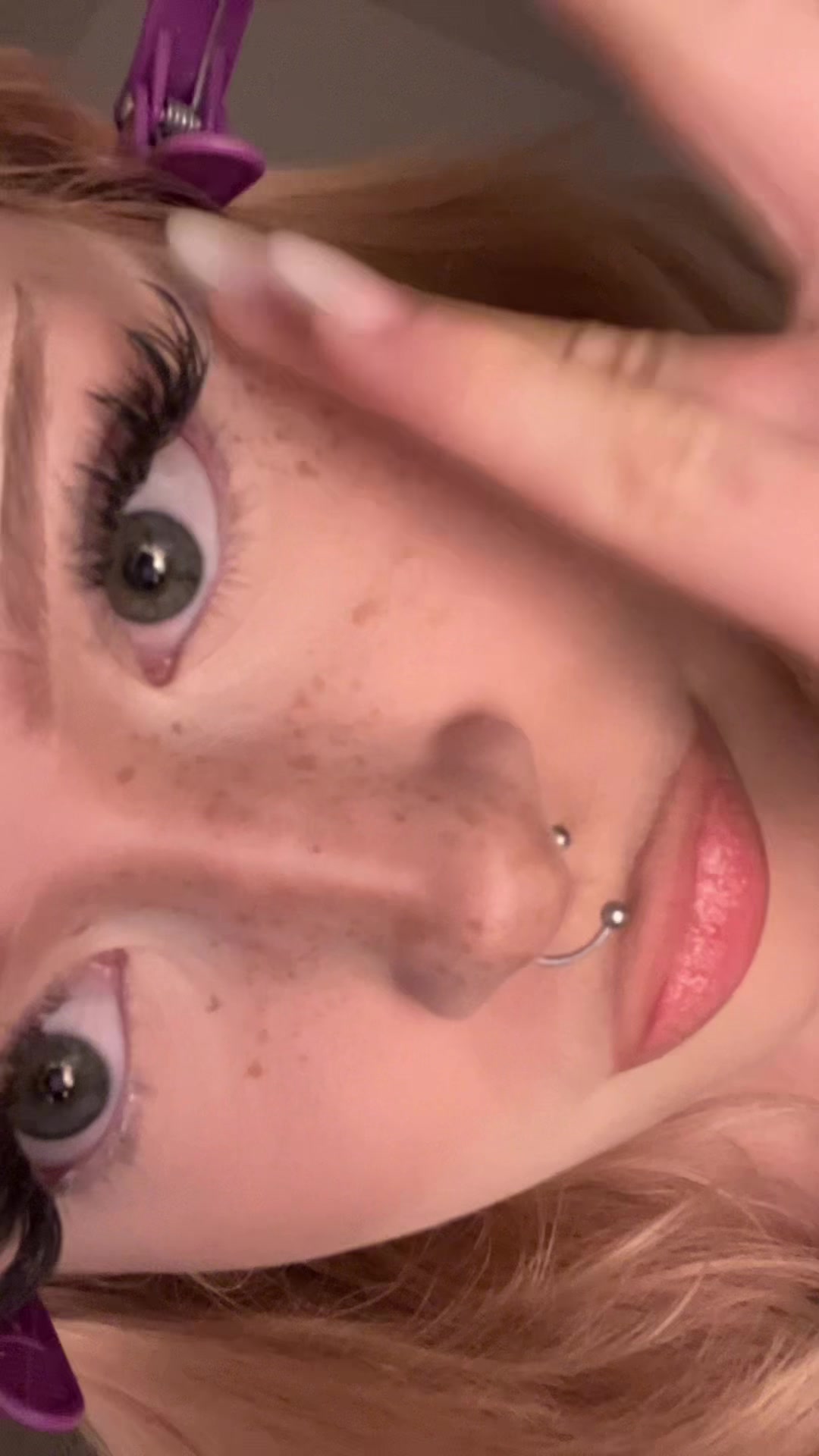 @0mela0