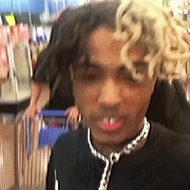 @𖣂