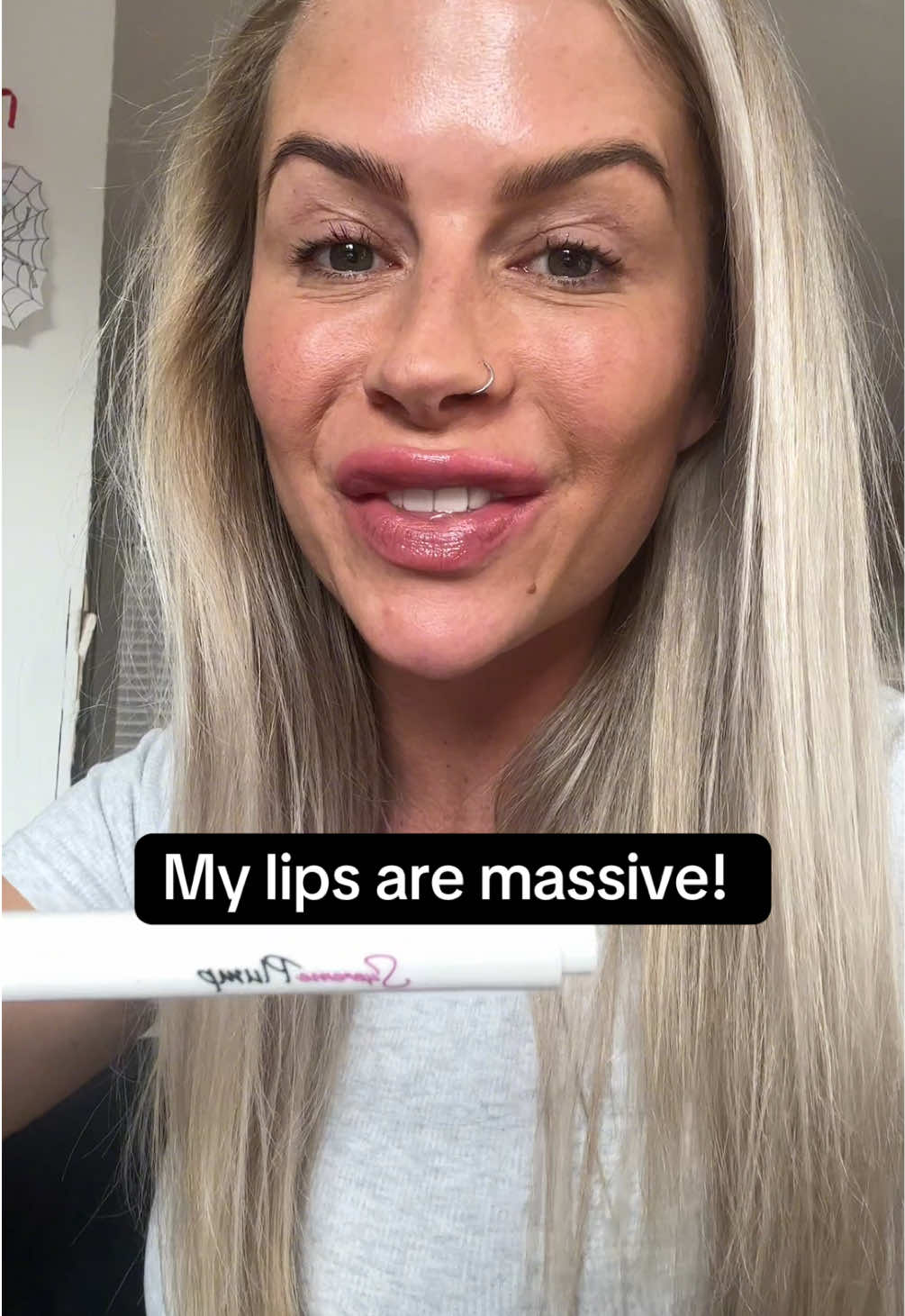 @e.m.i.l.ytok