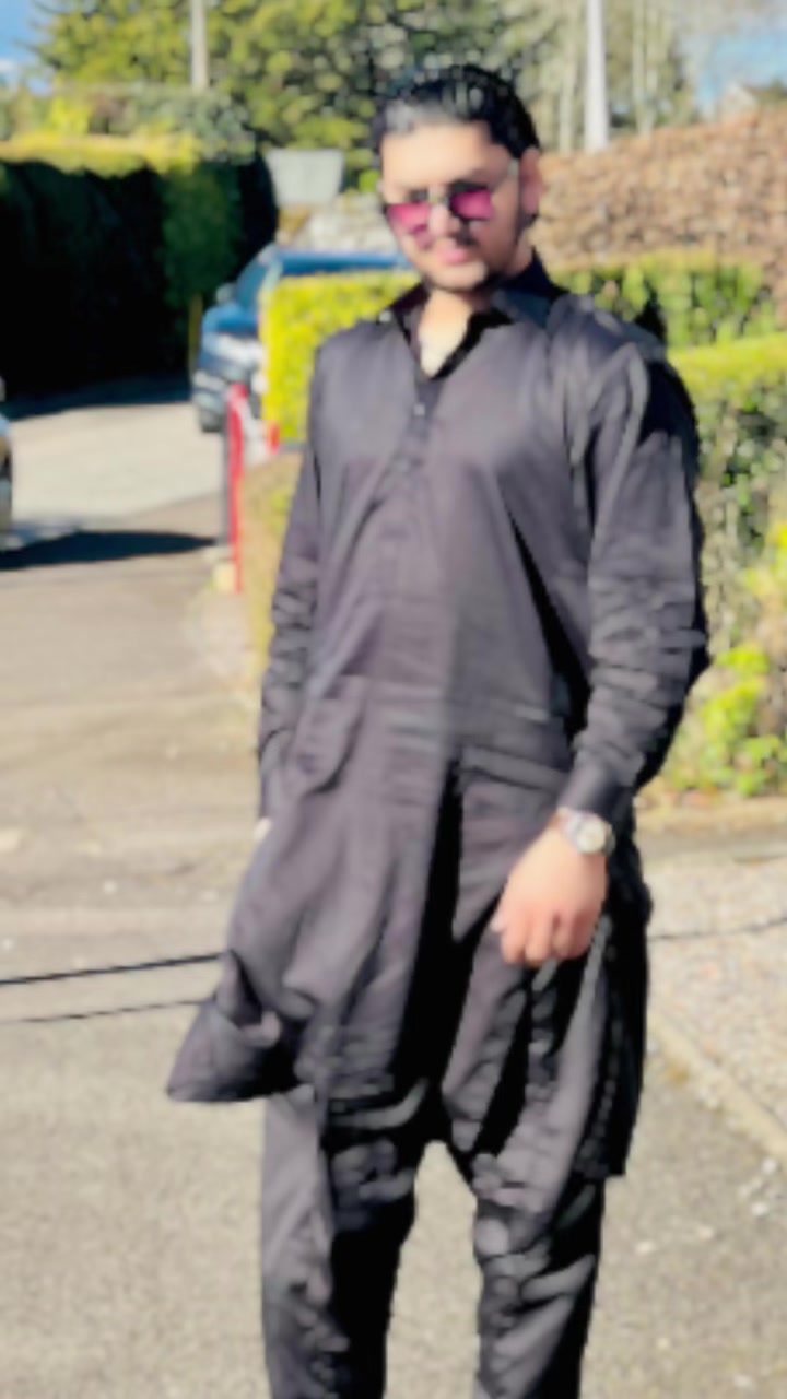 @Royaljutt is Back🇬🇧🇵🇰🦅🔥