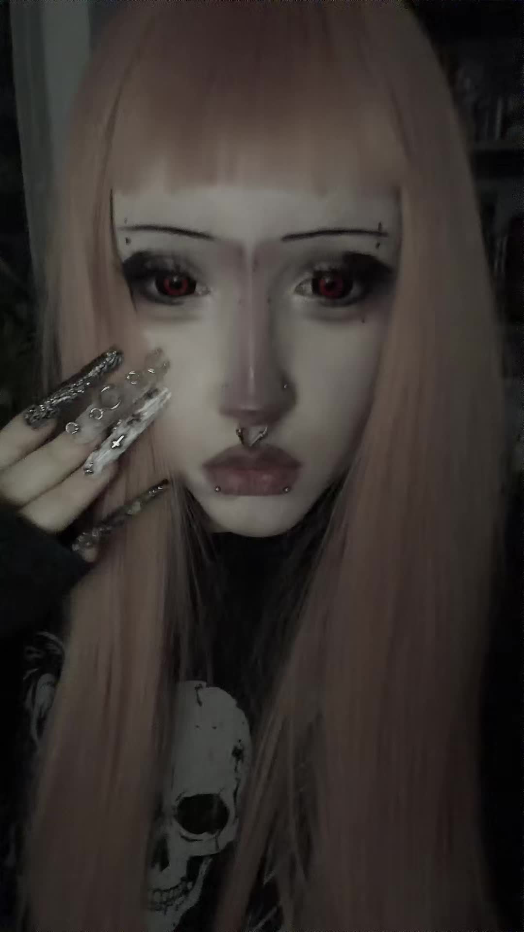 @♱ Vron ˖°🦇ִ ࣪𖤐