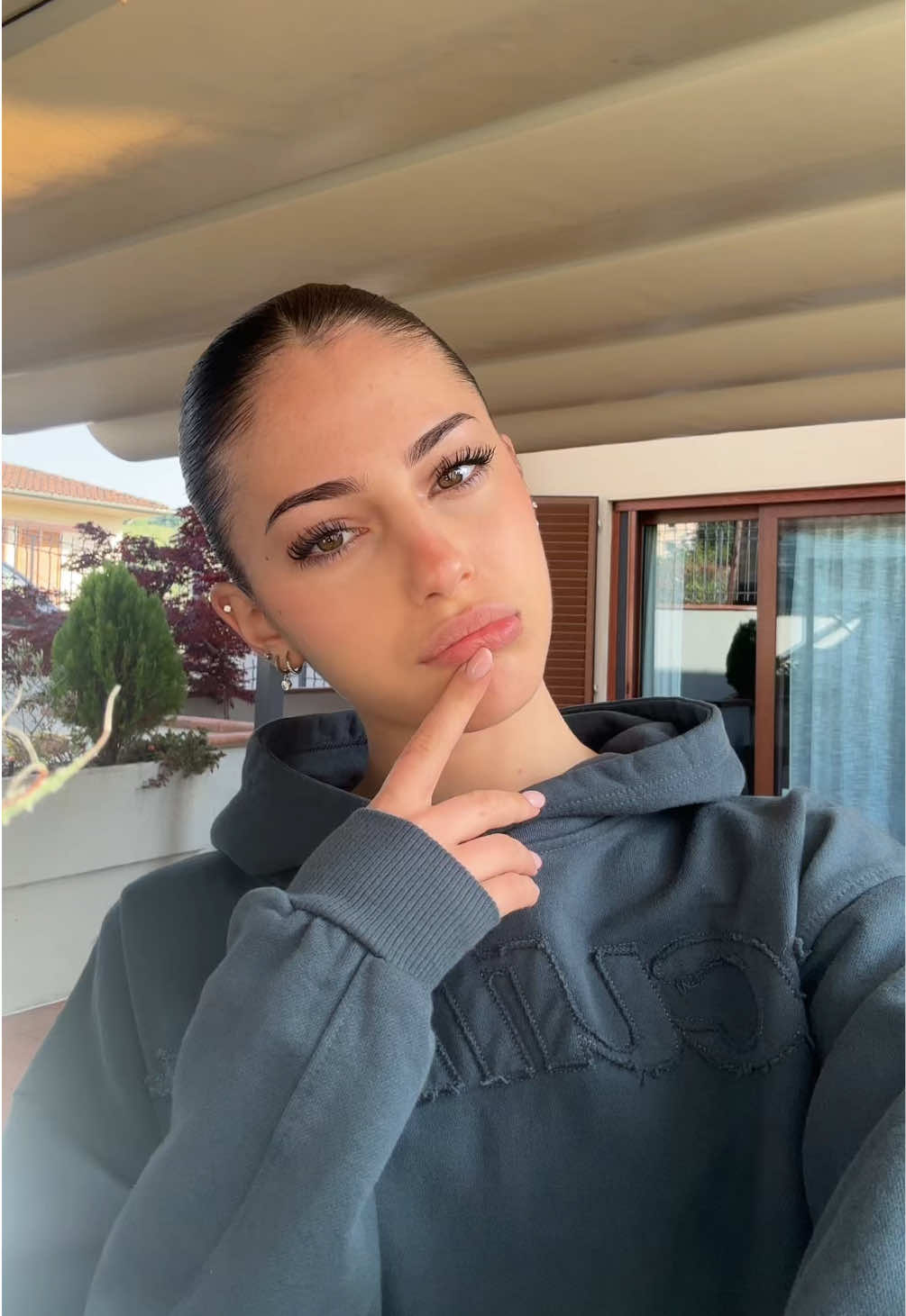@g