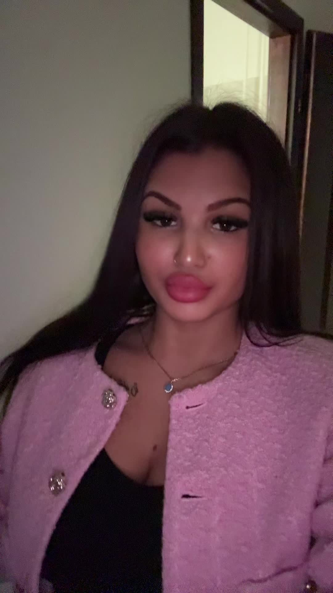 @vivike