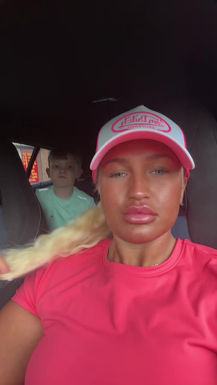 @hrglowellie