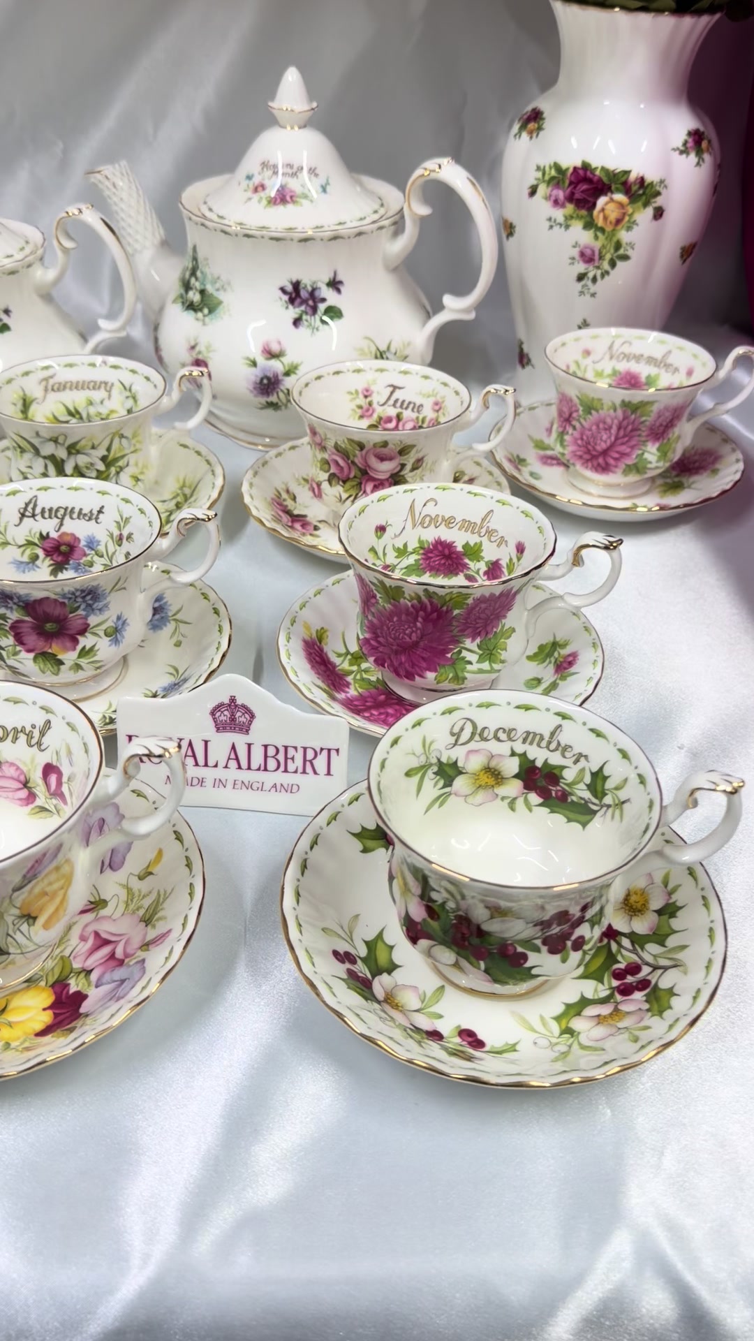 @Royal Albert collection