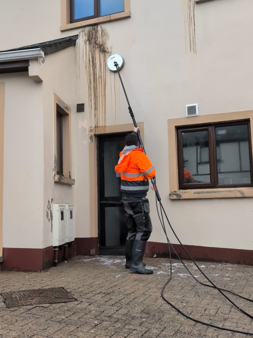 @Exterior Cleaning Services Ni