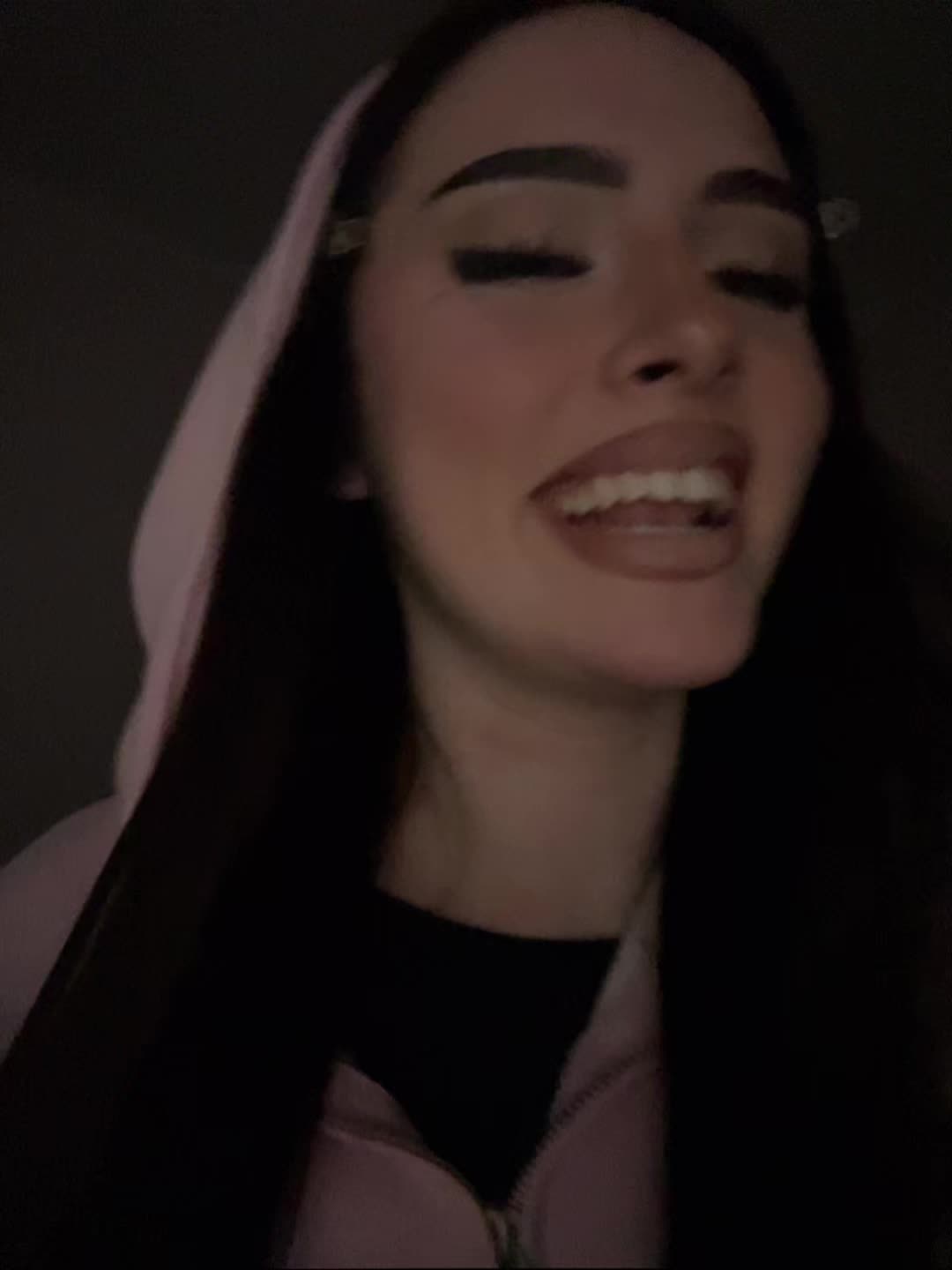 @white baddie live