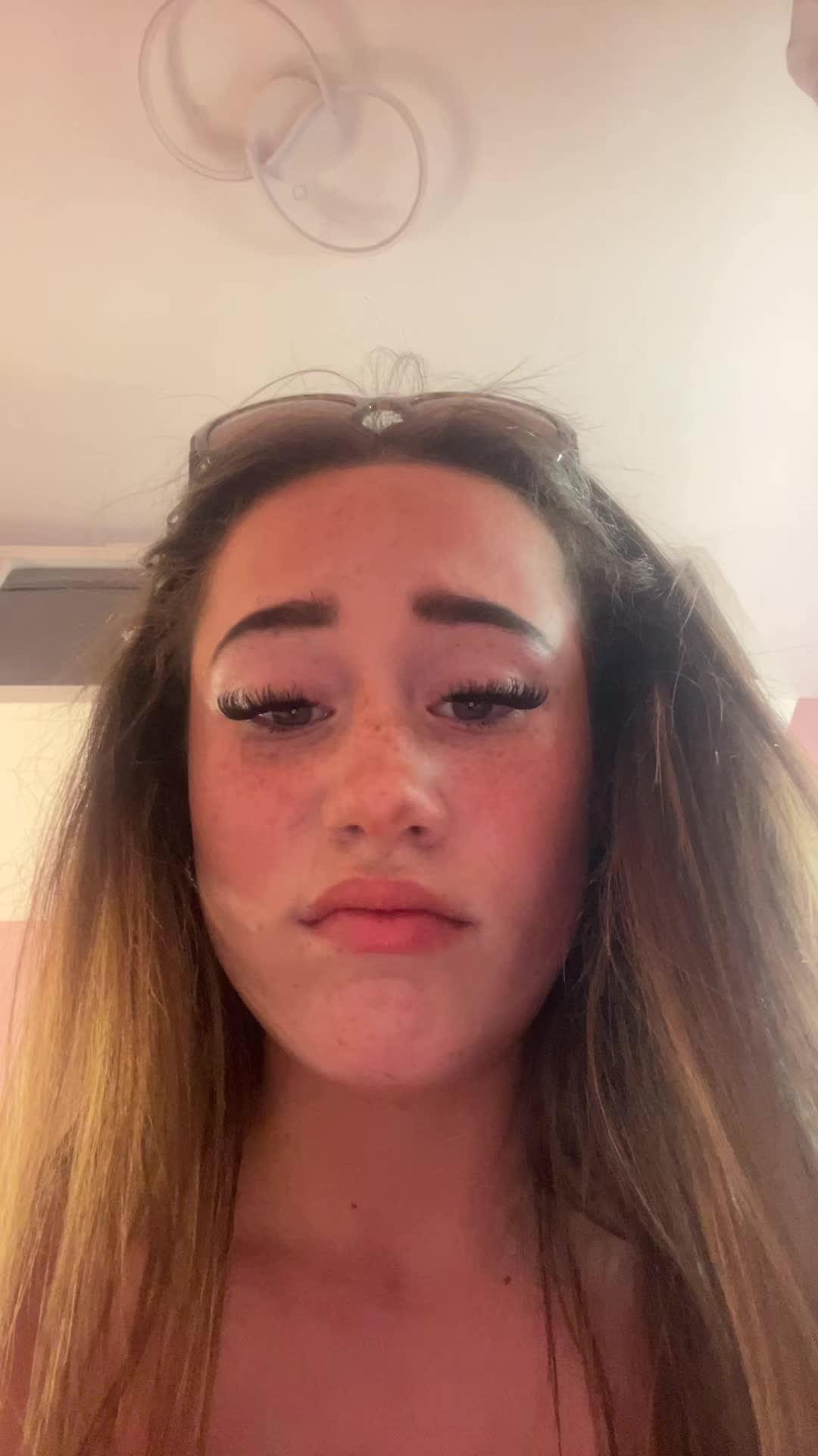 @𝐦𝐢𝐚-𝐦𝐨𝐨👑🤎