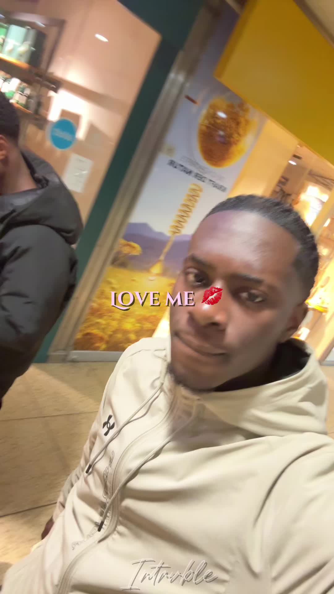 @Rayy💫