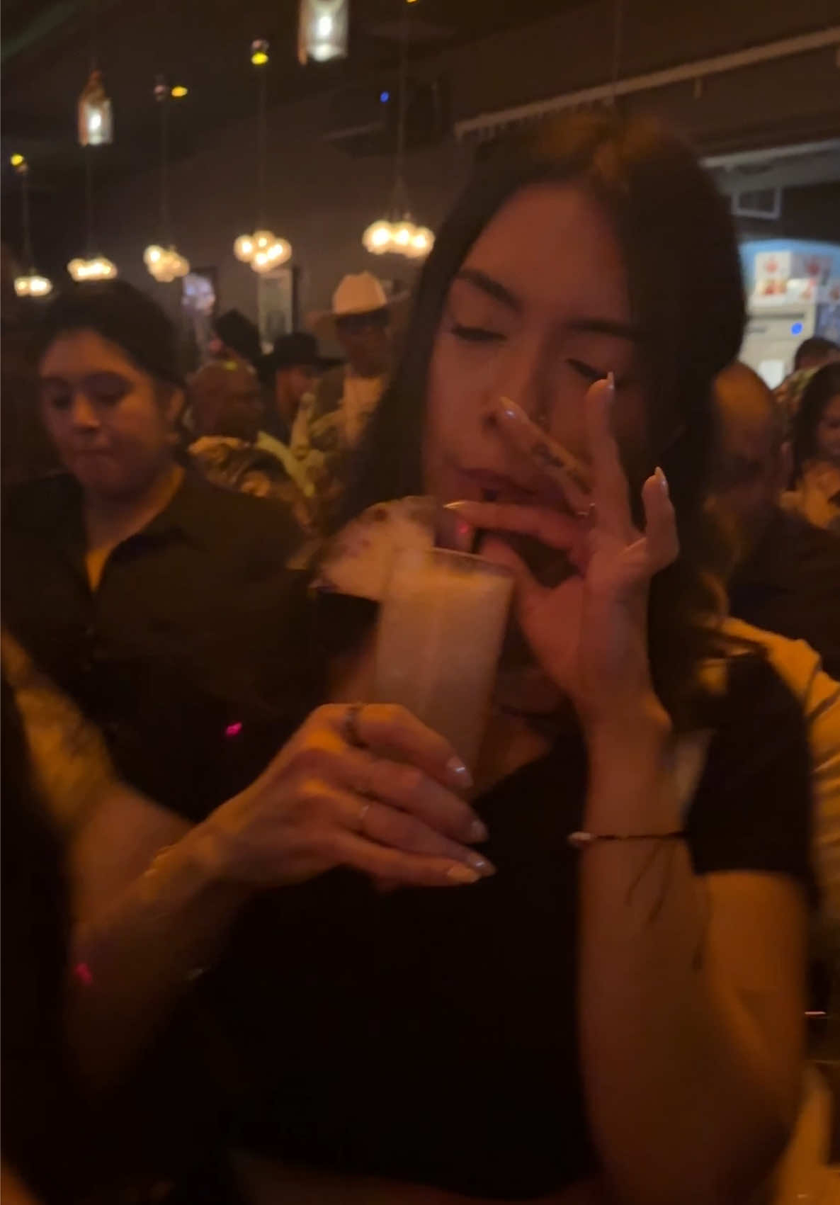 @Ylovee