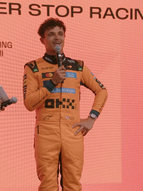 @McLaren Mastercard F1 Team 🧡