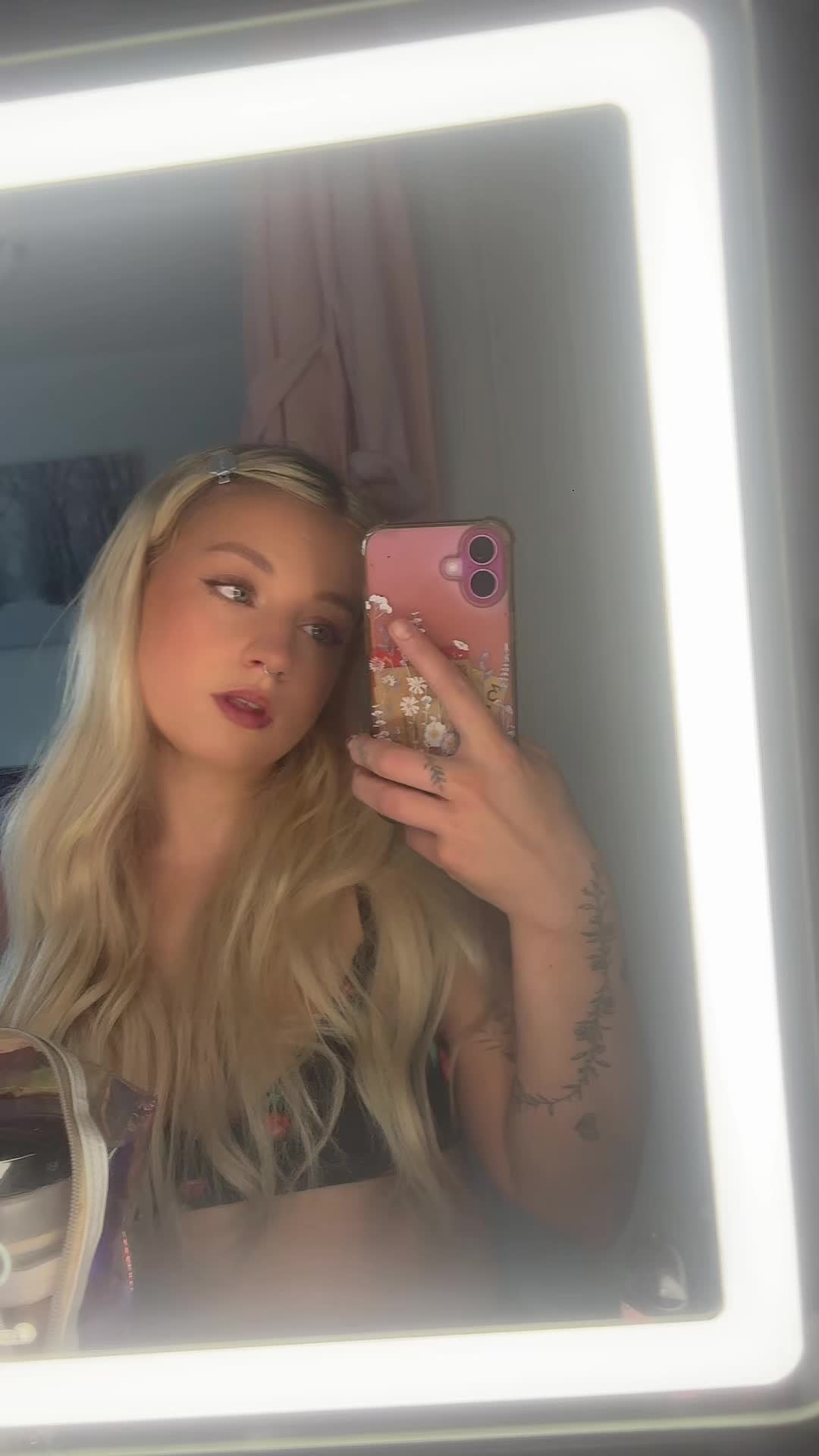 @lucy smiley 🩷