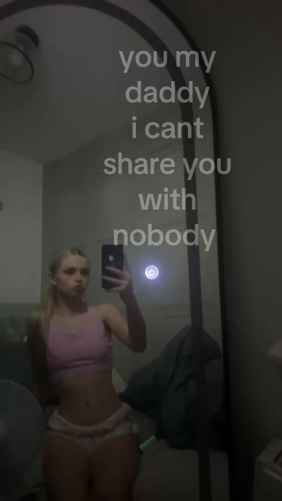 @ellie🩶