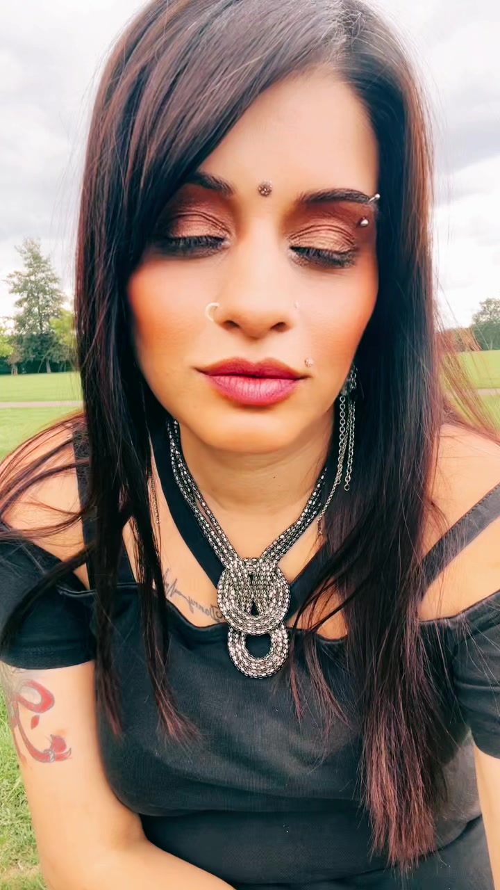 @ⁱᵐ͟͟͞͞☞🇬🇧𝕌𝕂 𝕊𝕙𝕖𝕣𝕟𝕚🐅