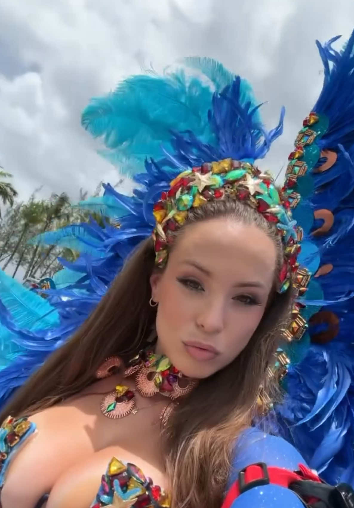 @Bambaii