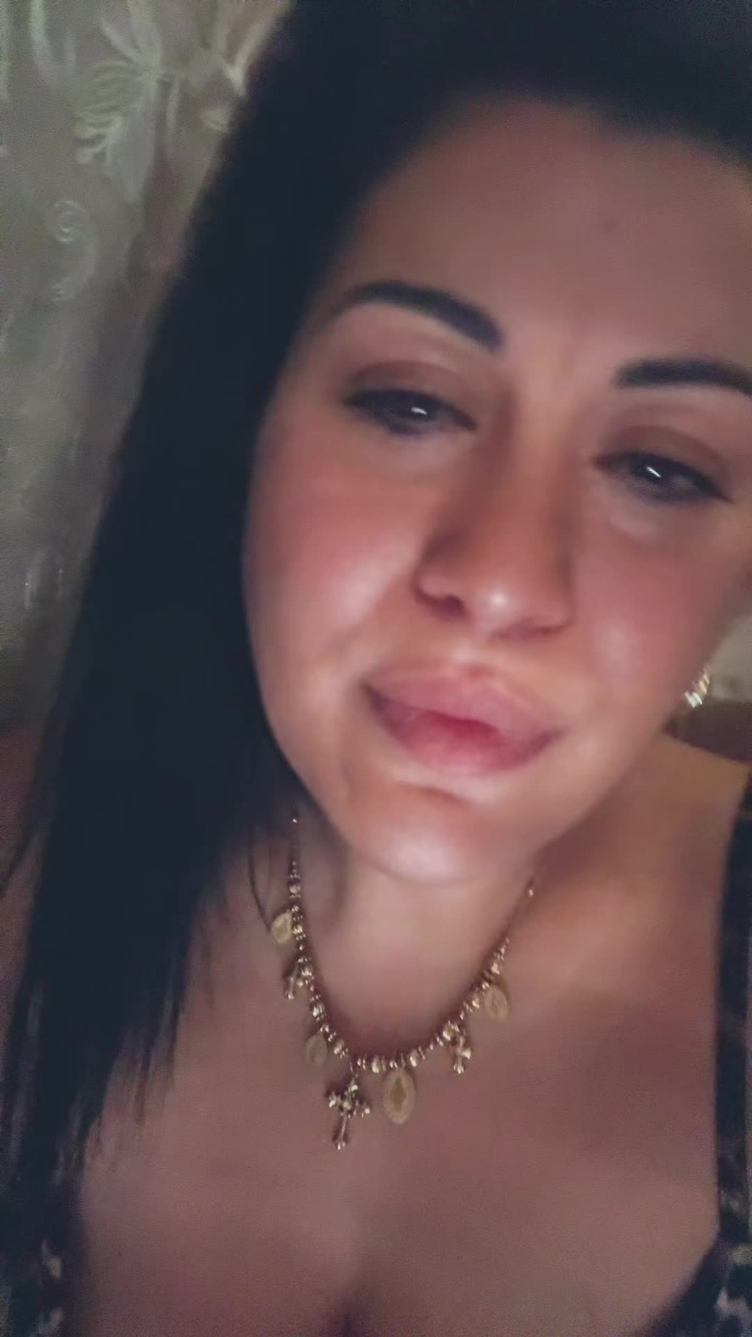 @Annina86x