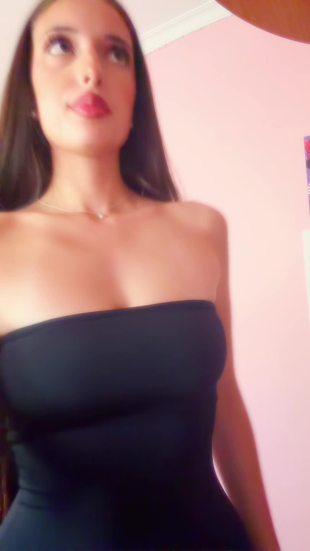 @𝐼𝓇𝑒𝓃𝑒 𝒜𝓁𝓋𝒶𝓇𝑒𝓏.