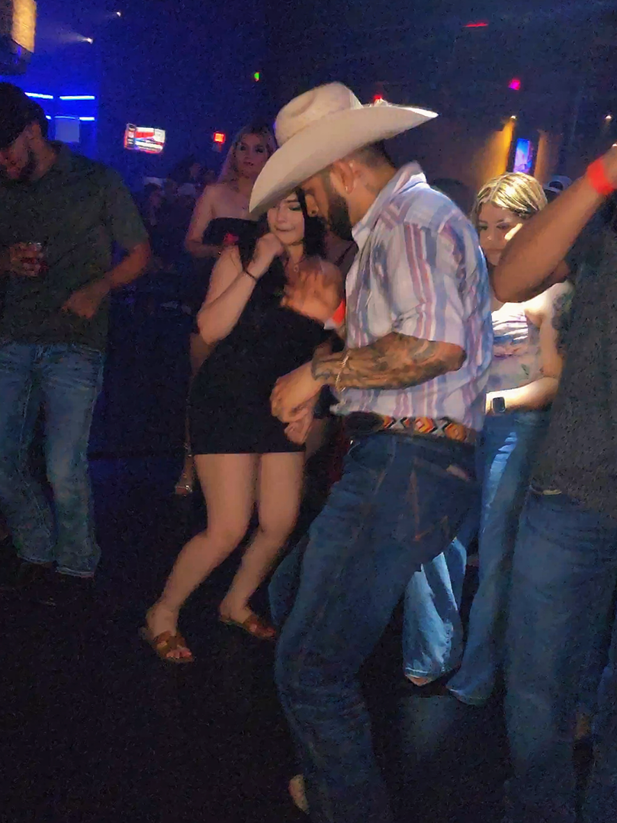 @escapade2001houston