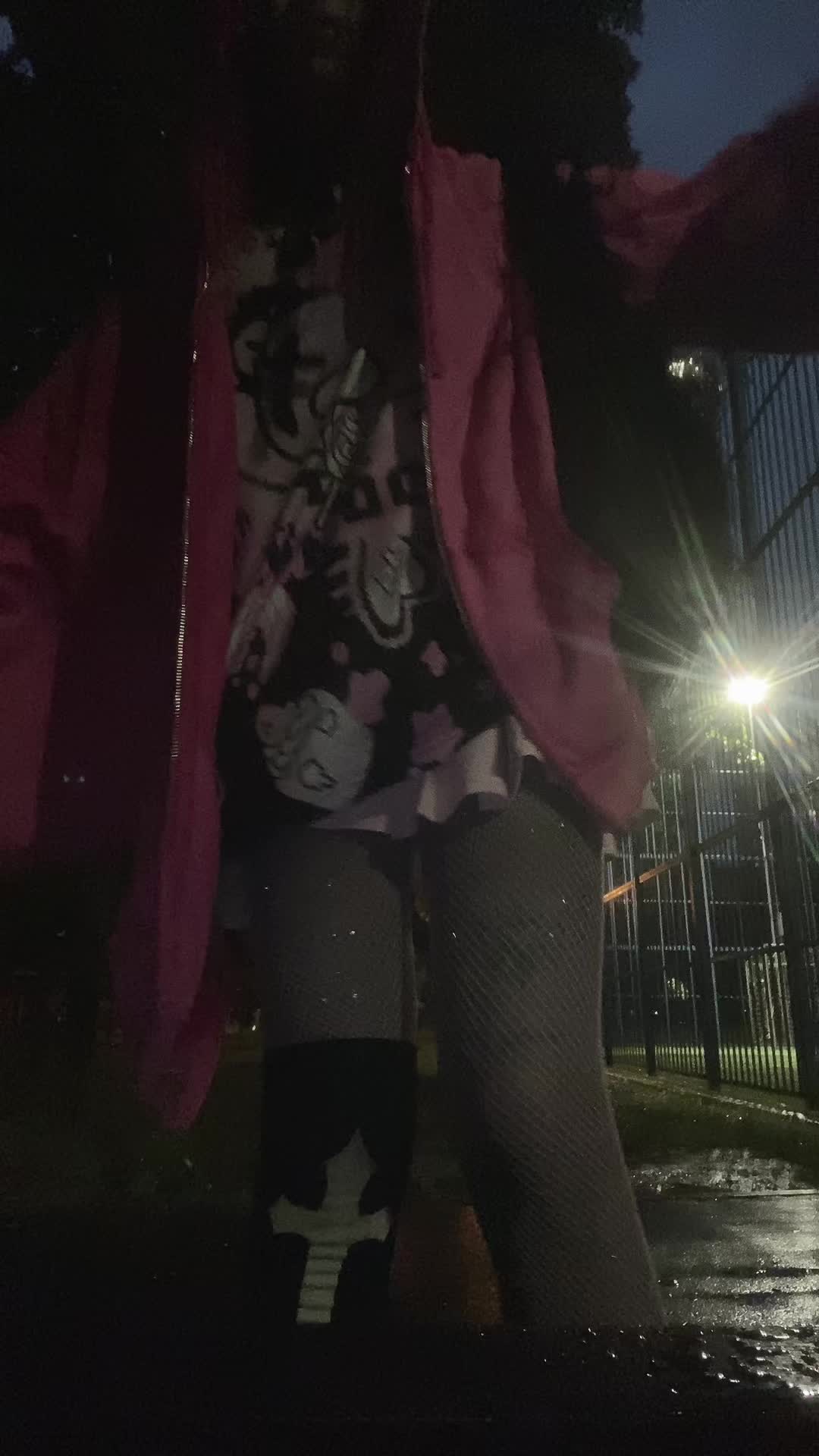 @s3Nyw3bS3x