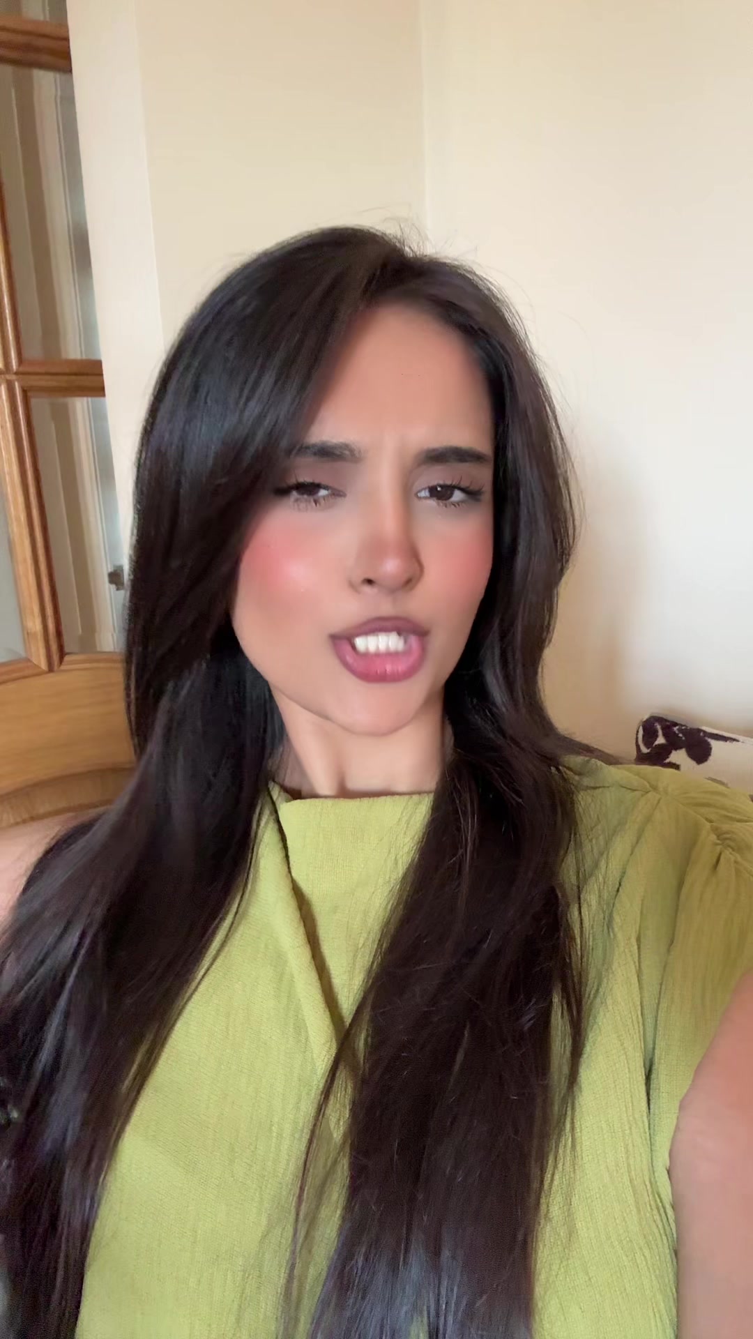 @_ishikadhaliwal_