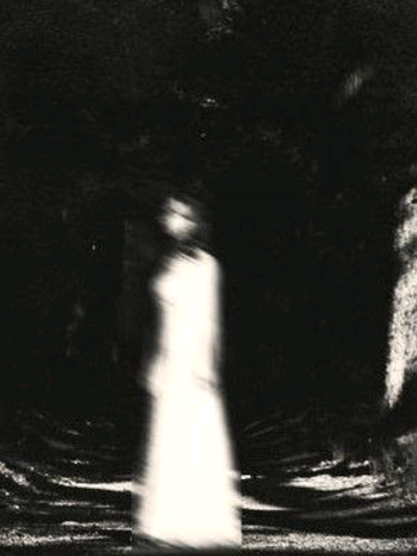 @ᗯᗴᗴᑭIᑎᘜ ʚɞ sᴍɪʟᴋs 🃋