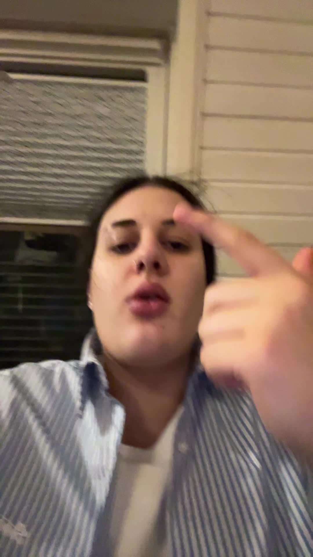 @️