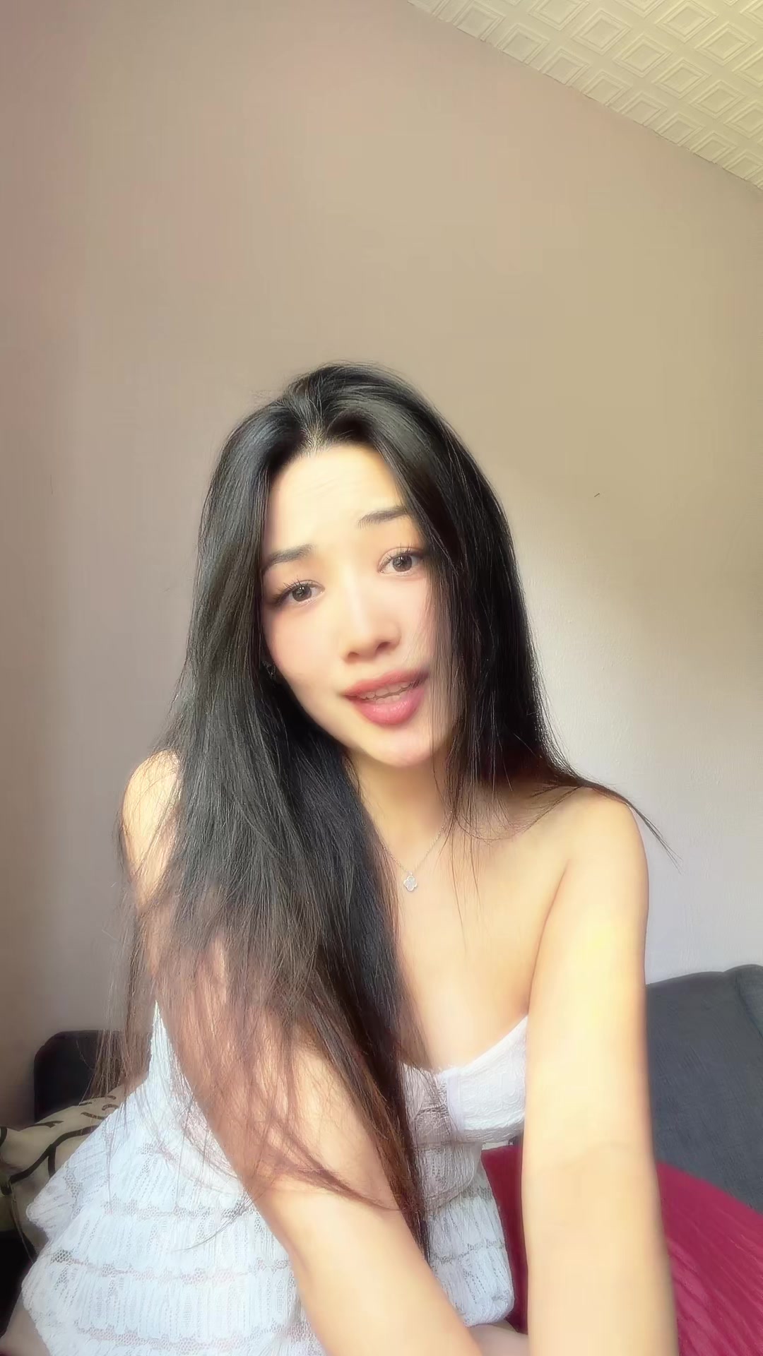@Roshna Bhlon