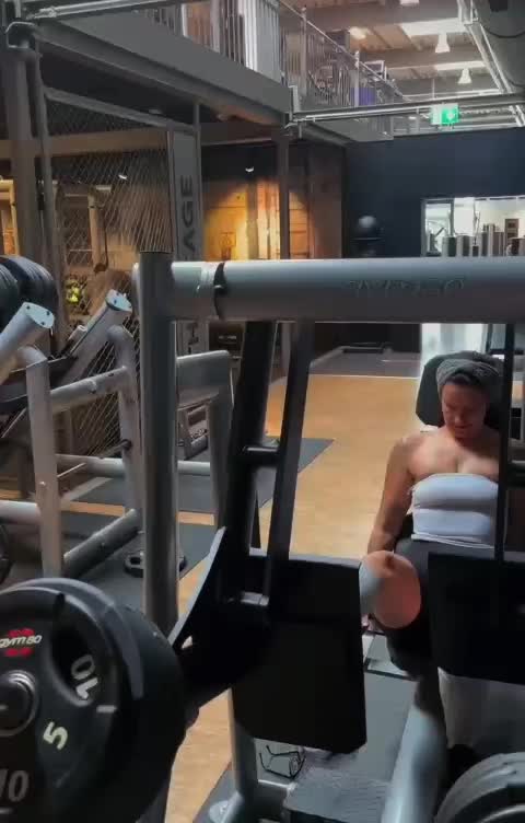 @Nicole199231