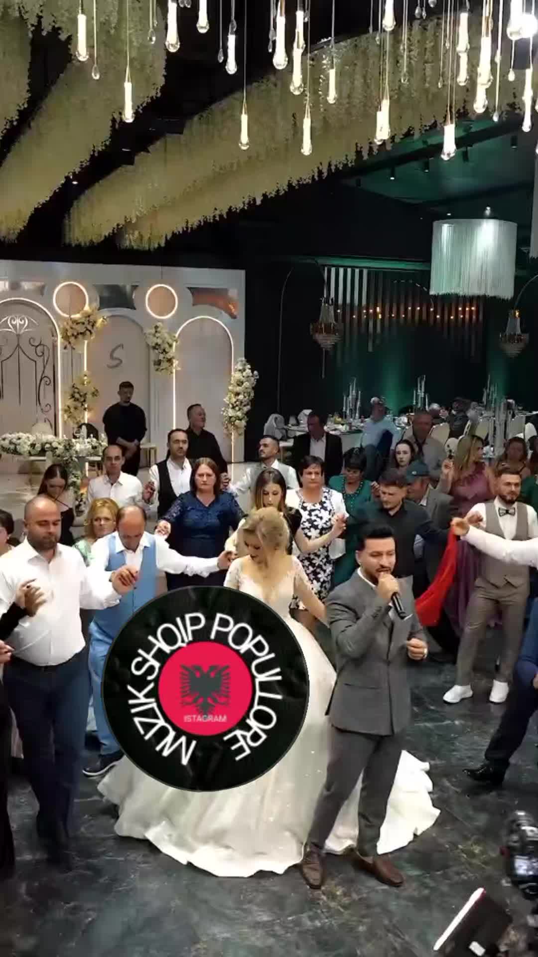 @MUZIK&Euml;_SHQIP_POPULLORE🇦🇱❤️