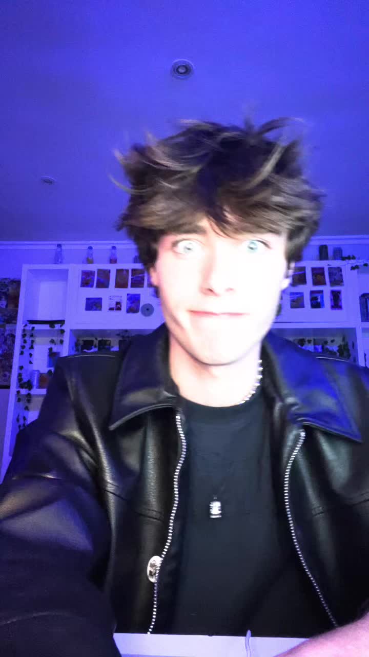 @hakuuj