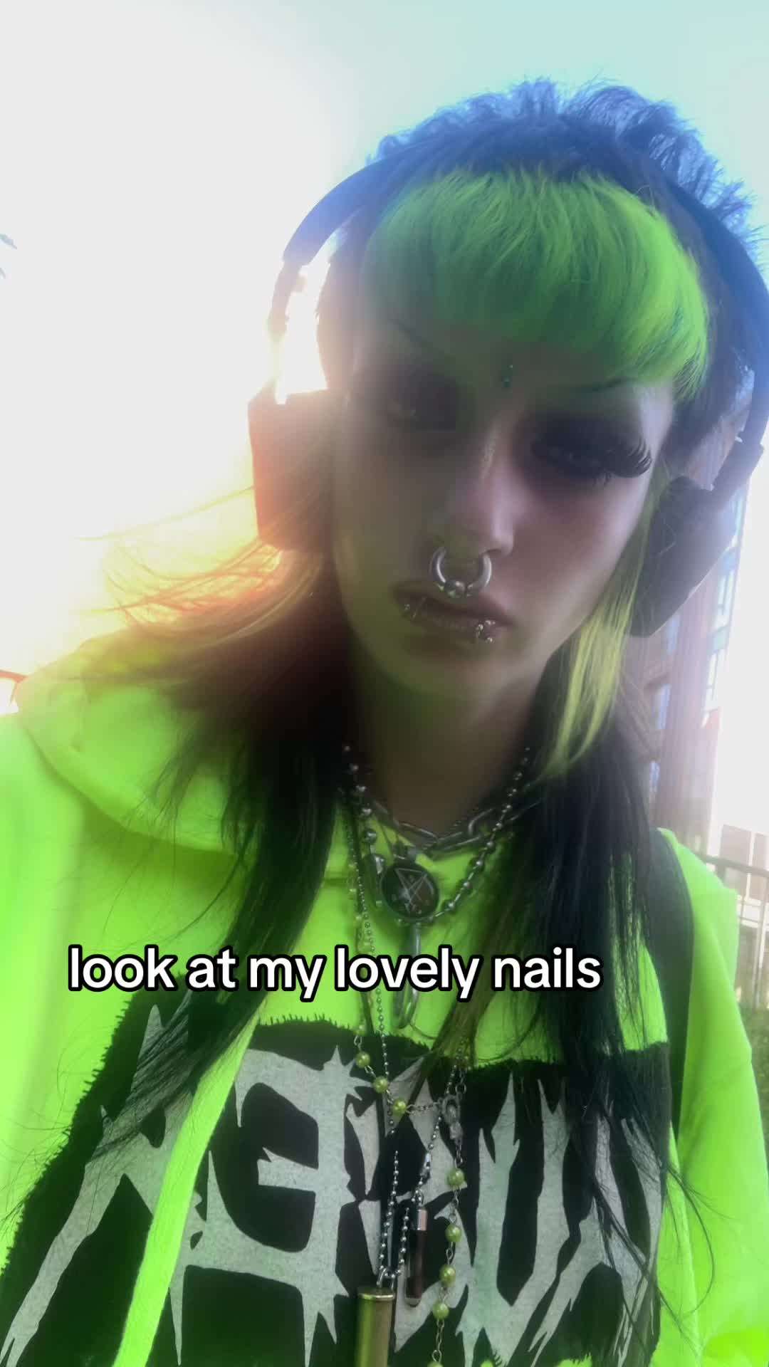 @sj ♫⃠