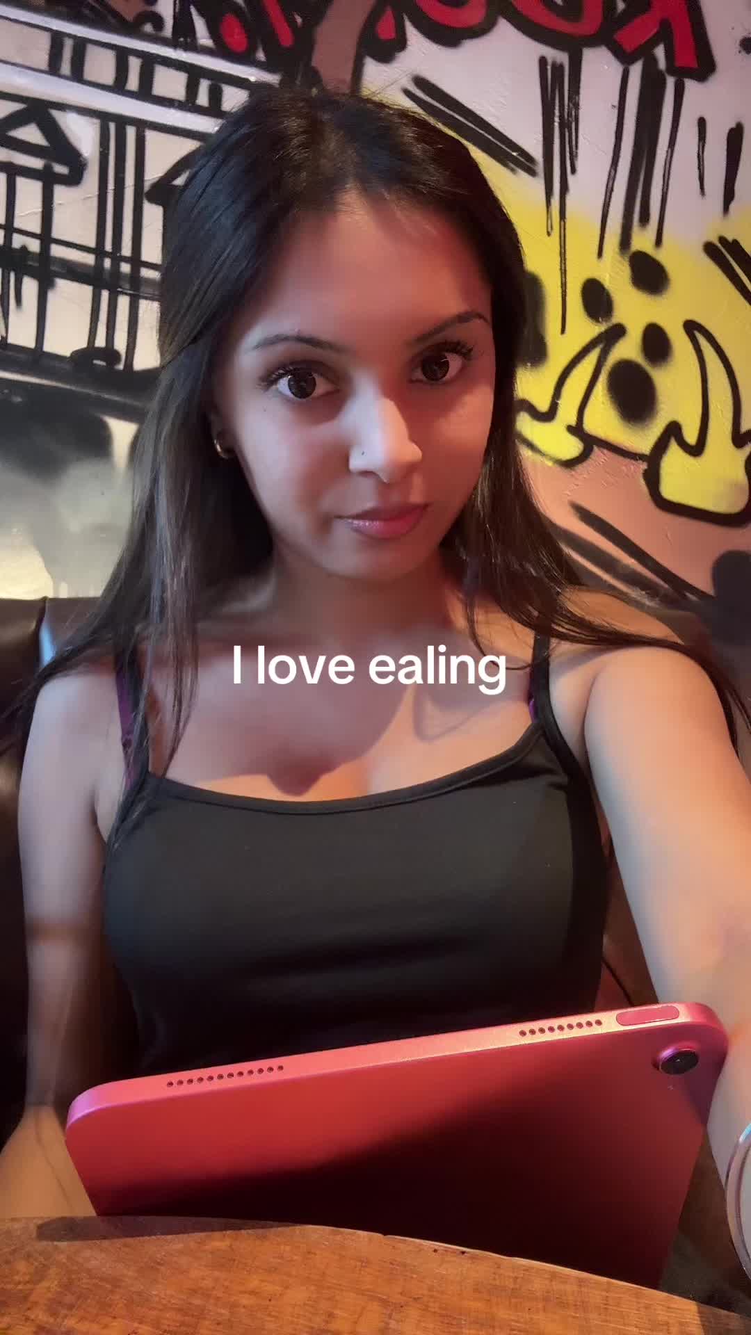 @🐰