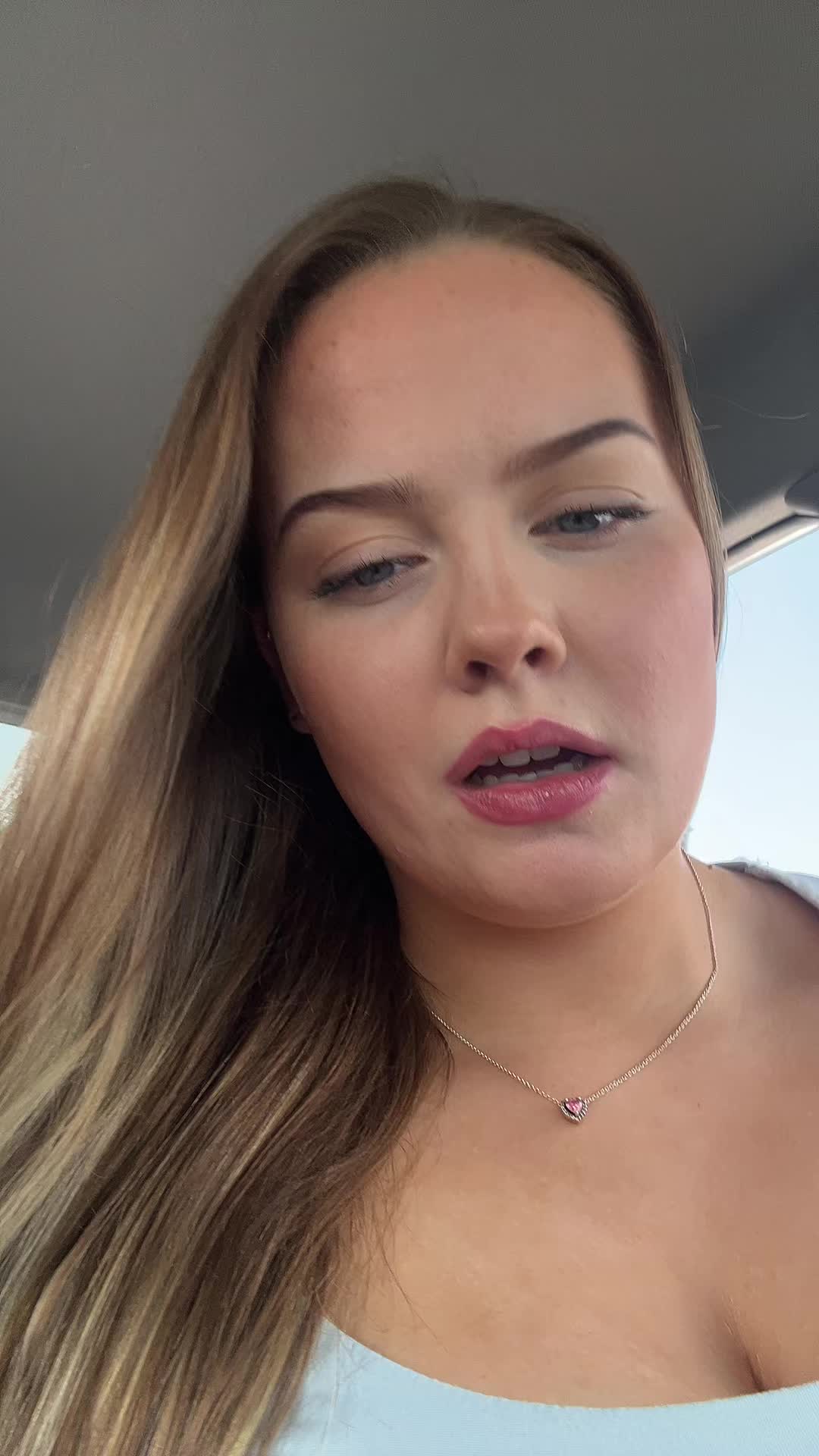 @Ellaa