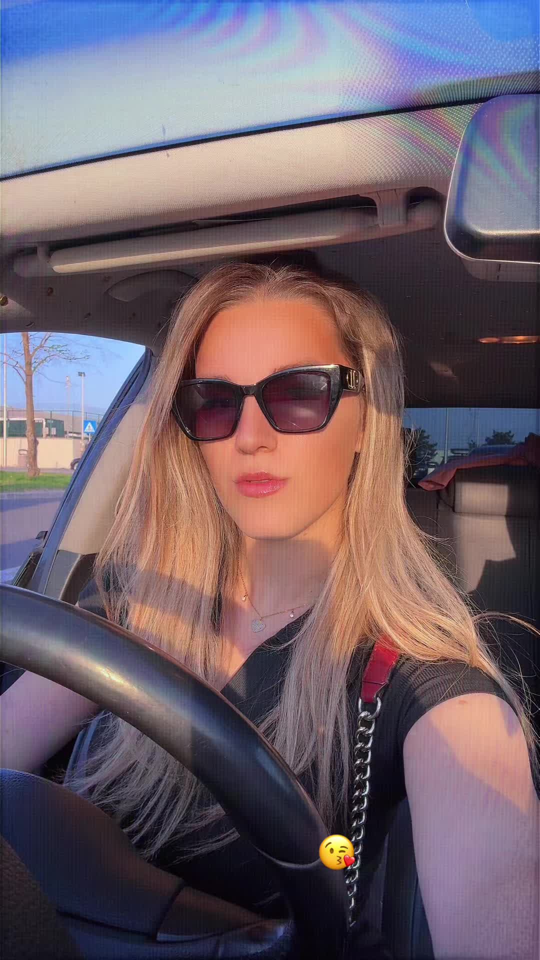 @Hellene🦋