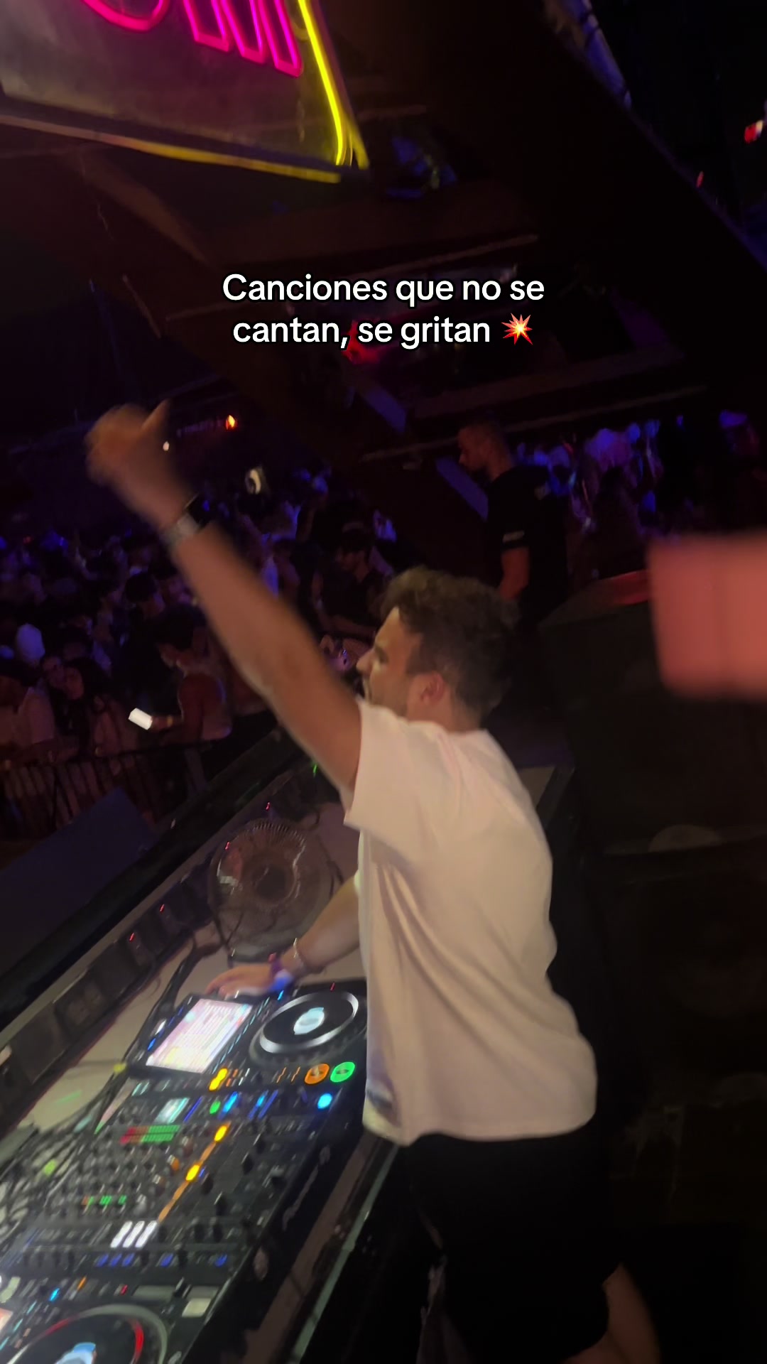 @carlospintordj_