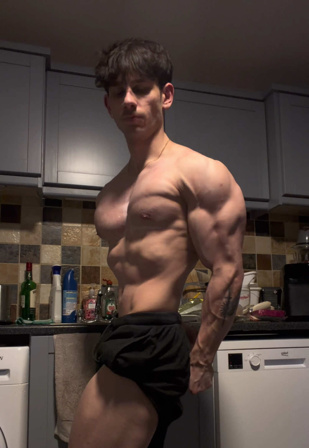 @DY