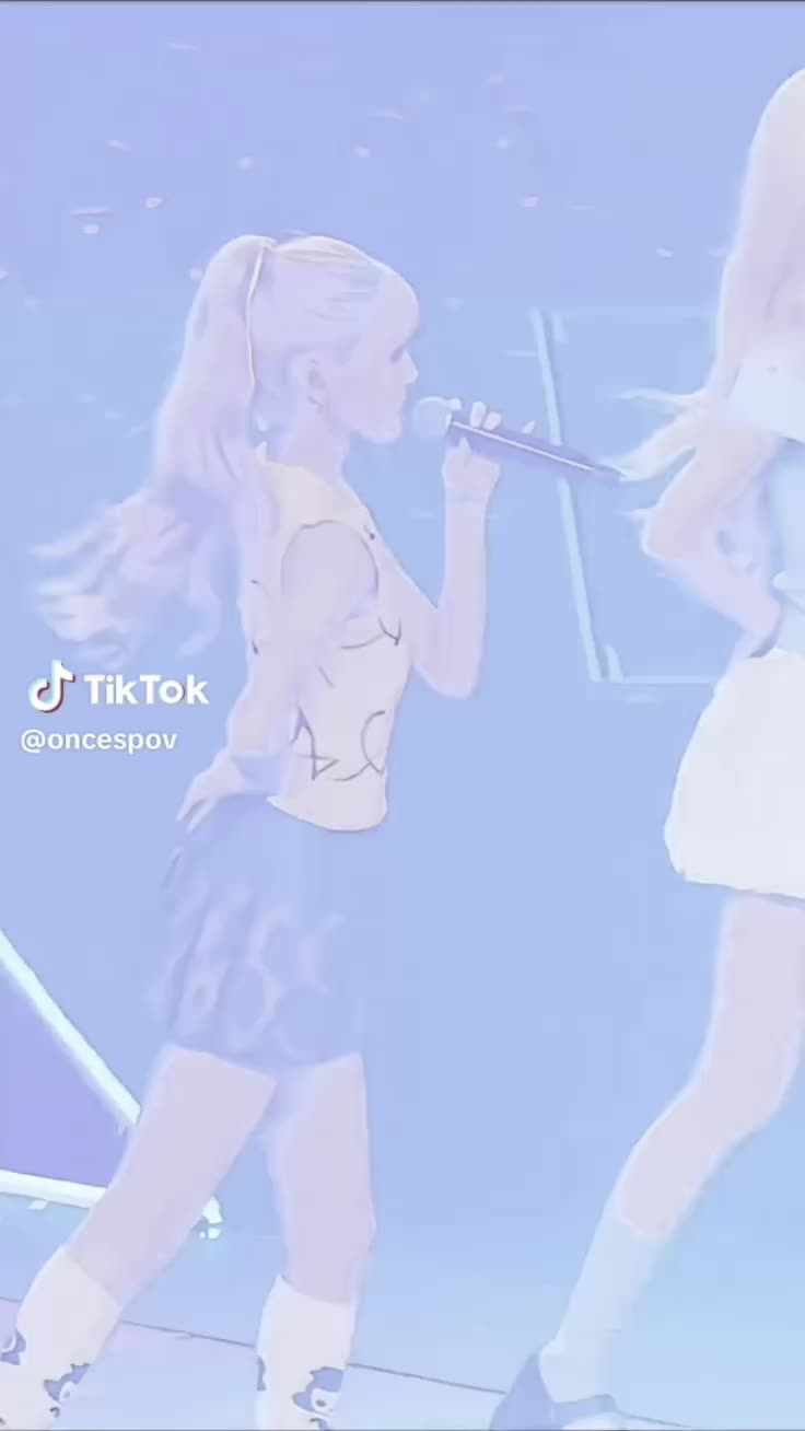 @ৎ୭ ::