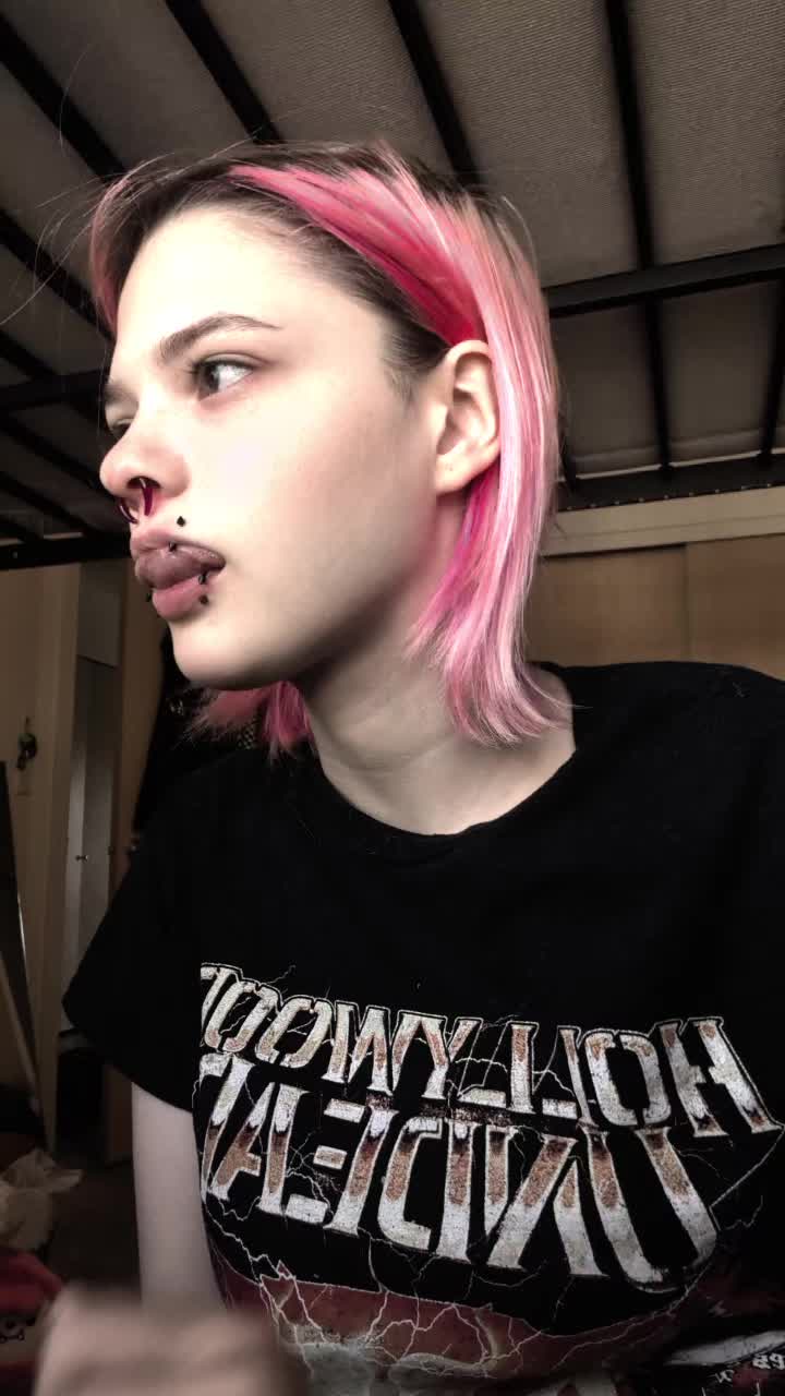 @𝕲𝖍𝖔𝖚𝖑𝖘𝖔𝖓
