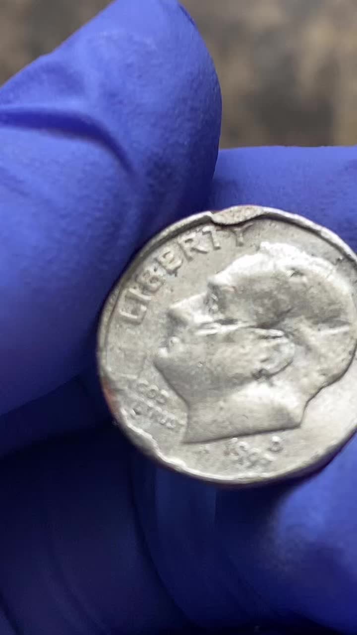 @DamagedCurrency ( Karen )