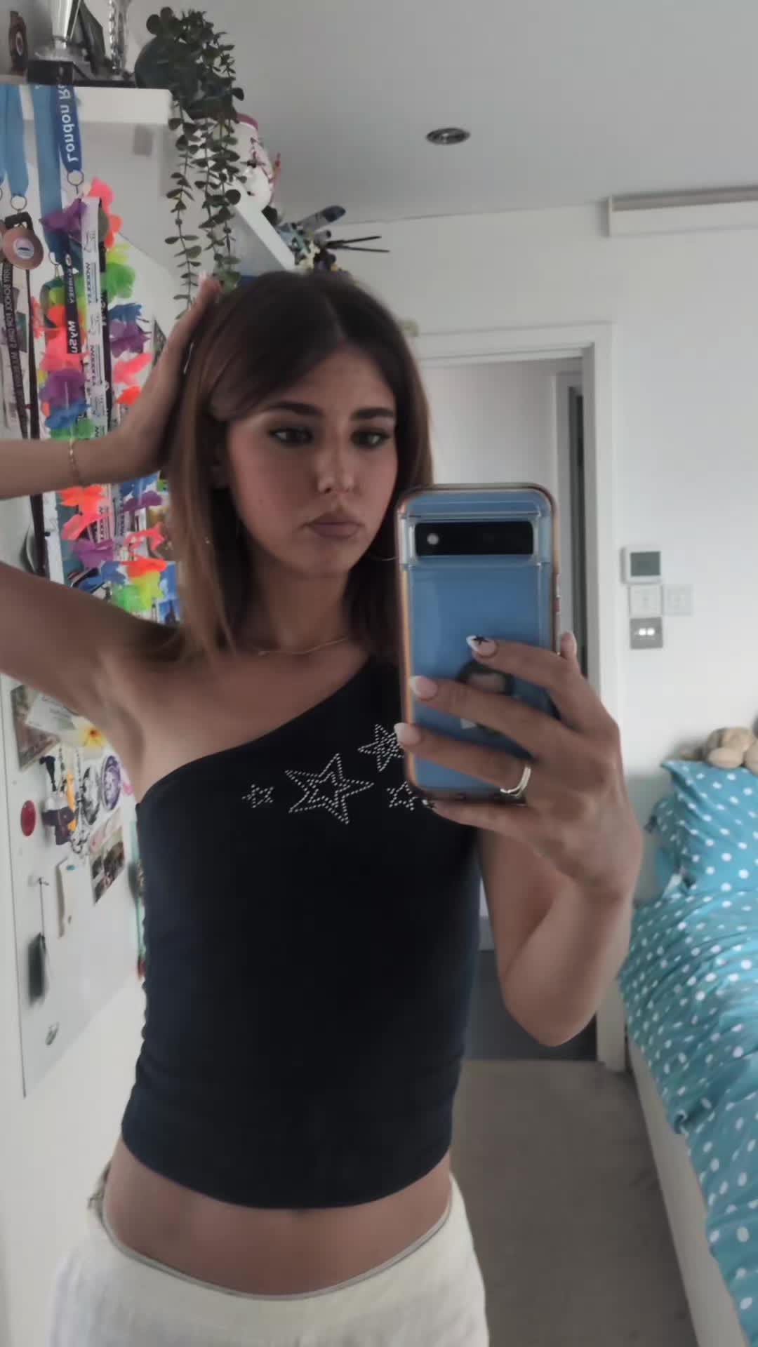 @livelaughlana