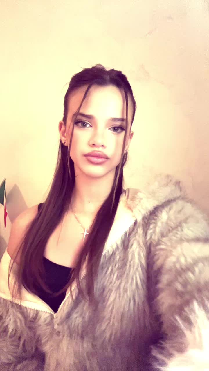 @𝓂𝒶𝓇𝓉𝒾𝓃𝒶