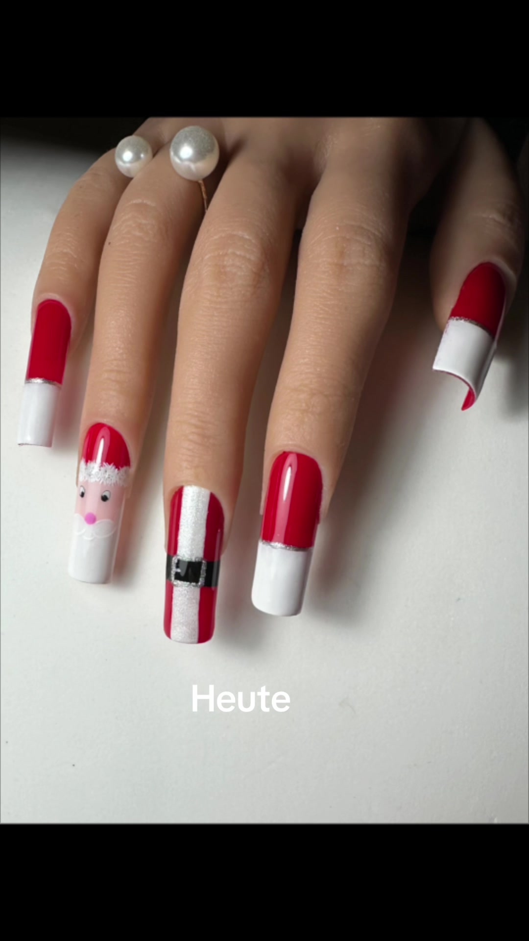 @venustas.ch
