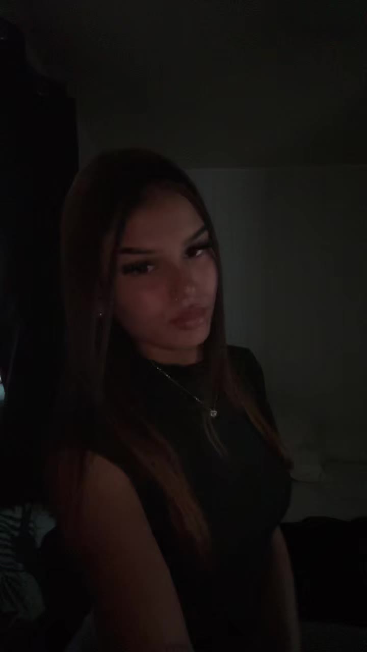 @𝑁𝑎𝑛𝑎 🧸