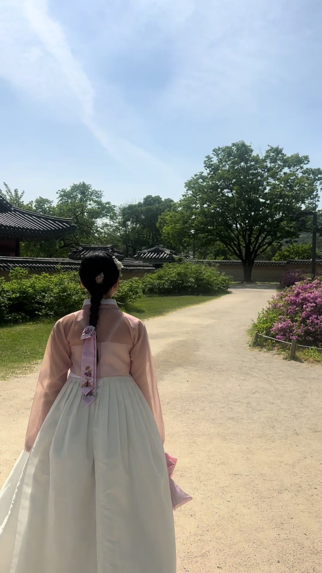 @Linhee
