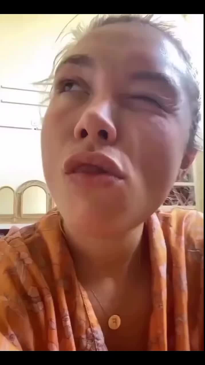 @Florence Pugh