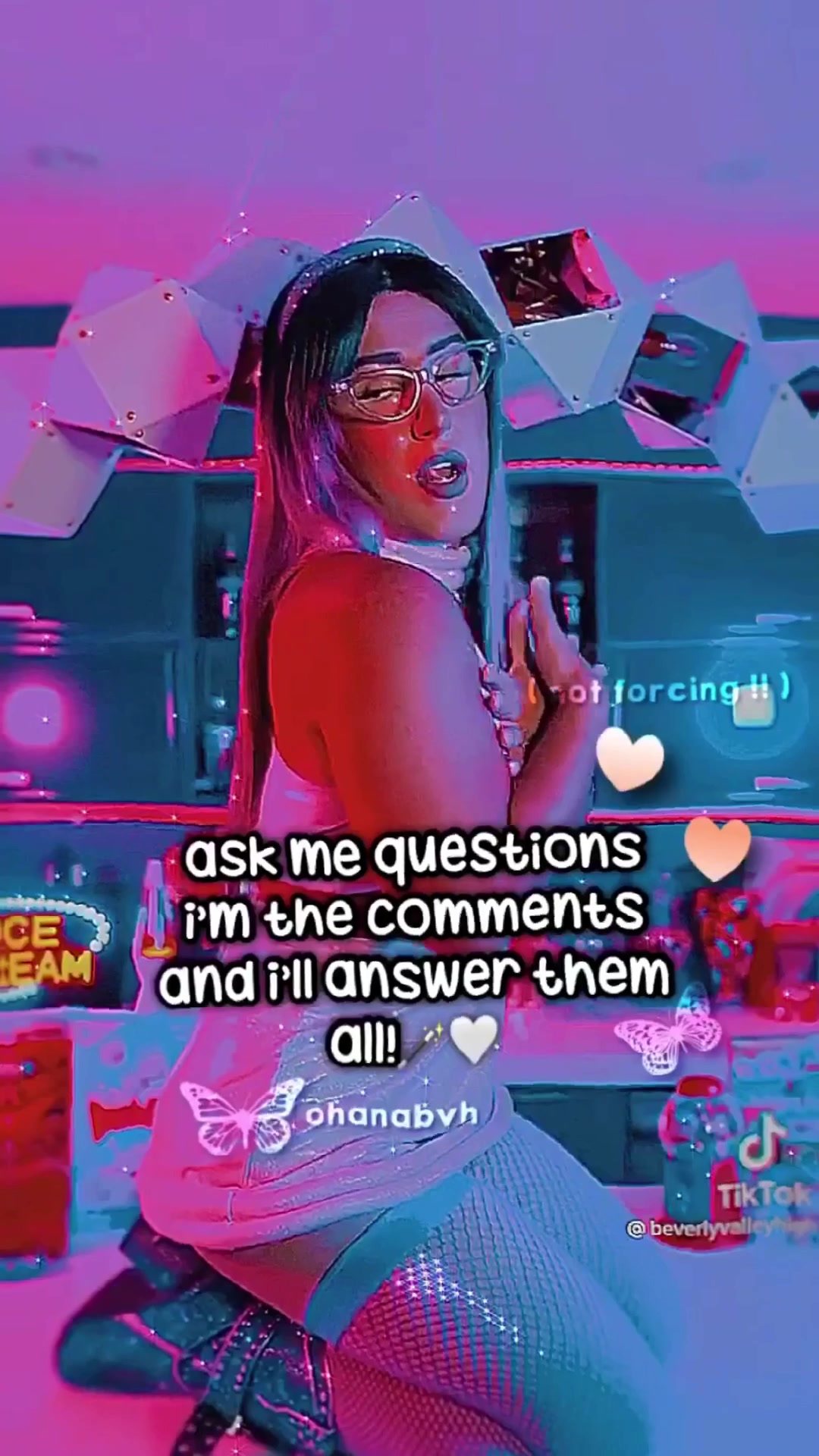 @- VV ๐บ
