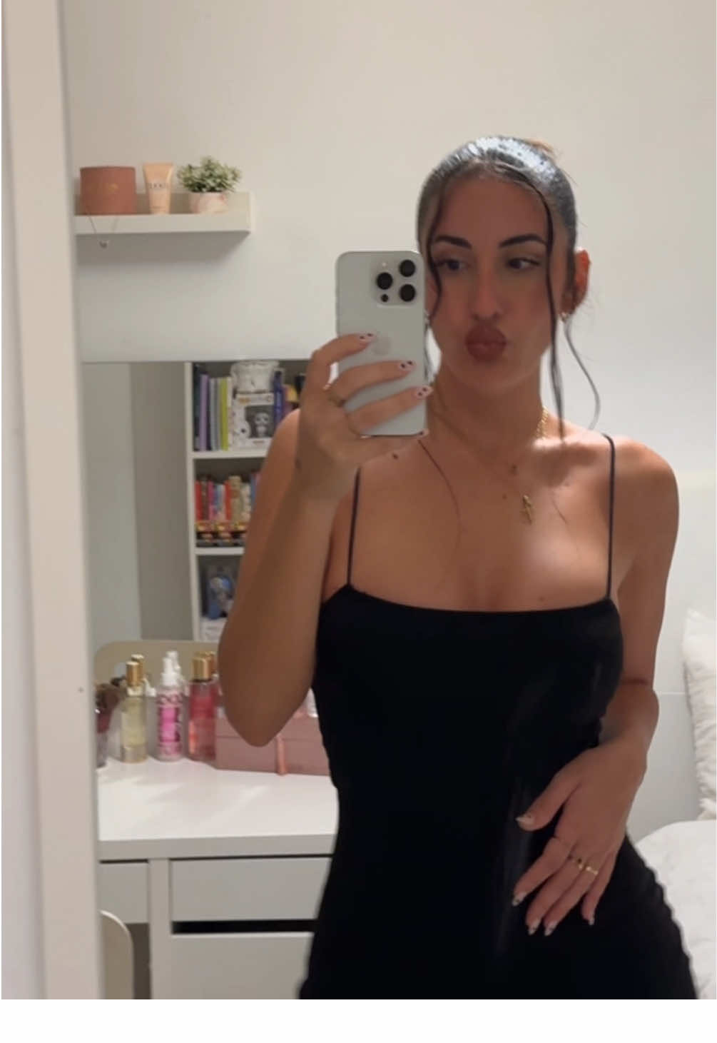 @🦋