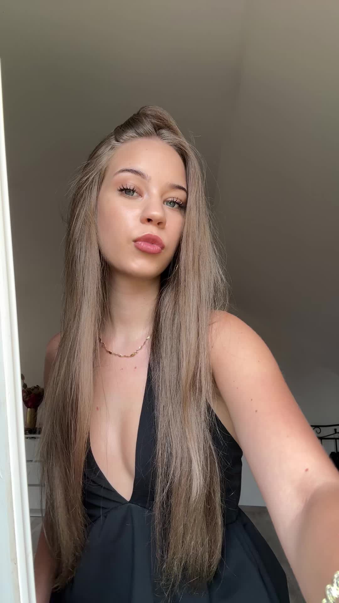@𝓥𝓲𝓿𝓲𝓮𝓷