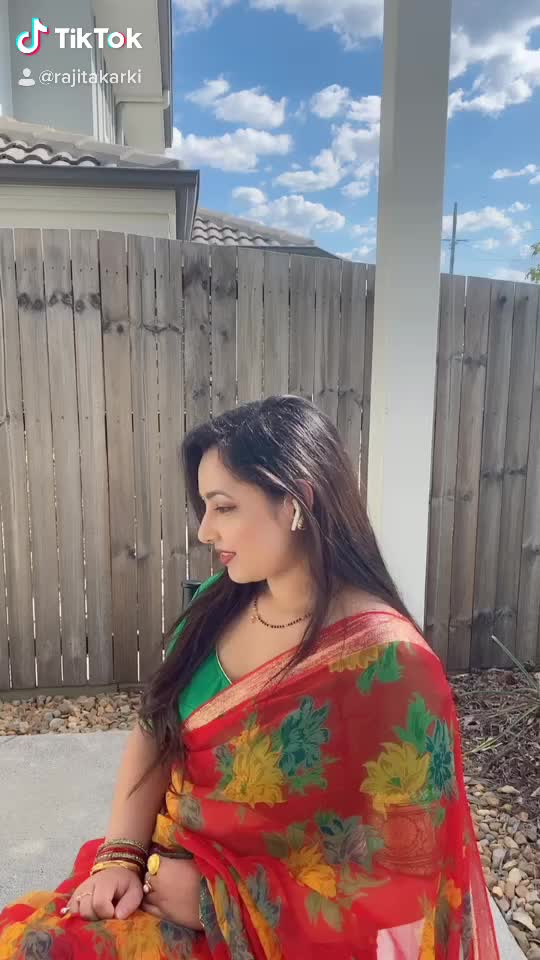 @Dipshikha